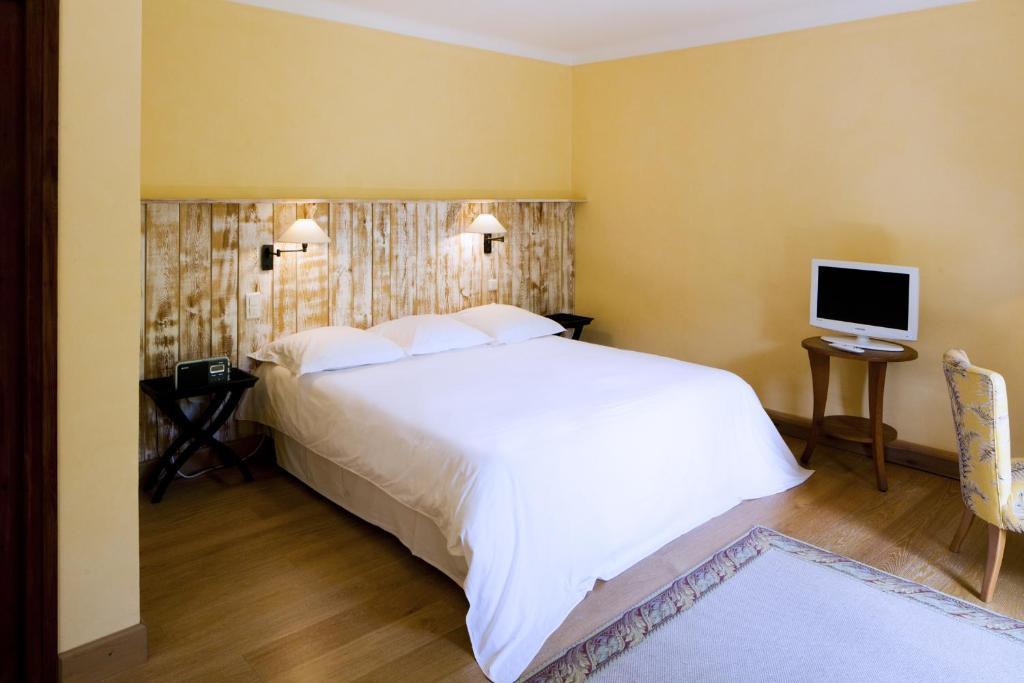 Le Grand Hotel Moltig les Bains Bilik gambar