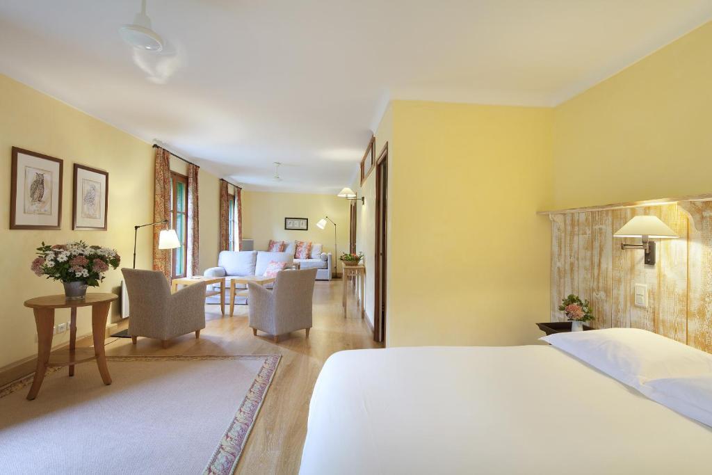 Le Grand Hotel Moltig les Bains Bilik gambar